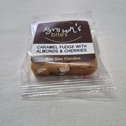 Almond Cherry Fudge 50g